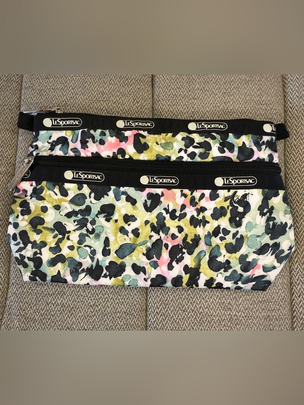 LeSportsac Zipper Pouch, ‘Charming Cheetah’ Watercolor Pattern - Picture 15 of 15
